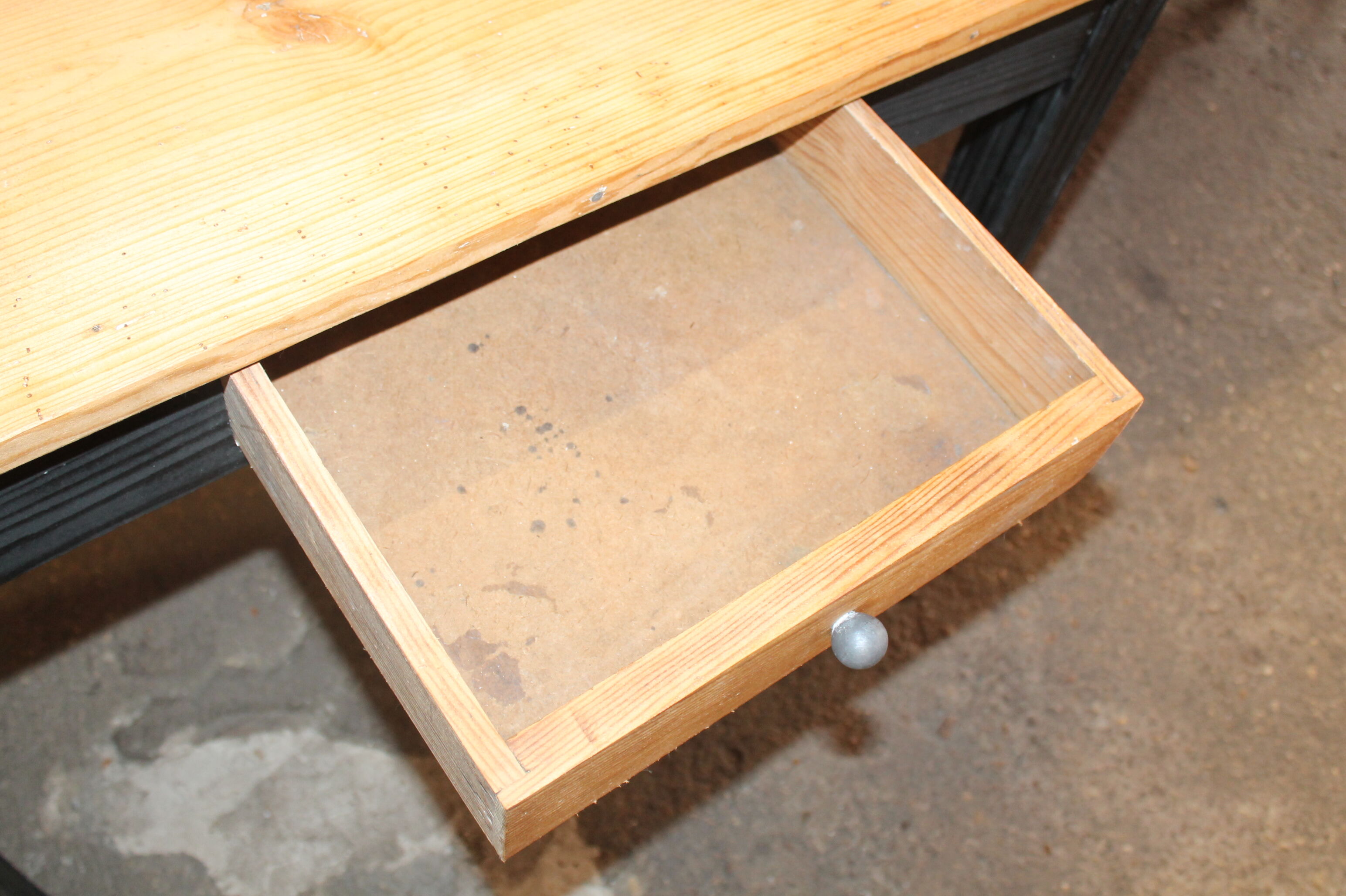 Dining room table black feet