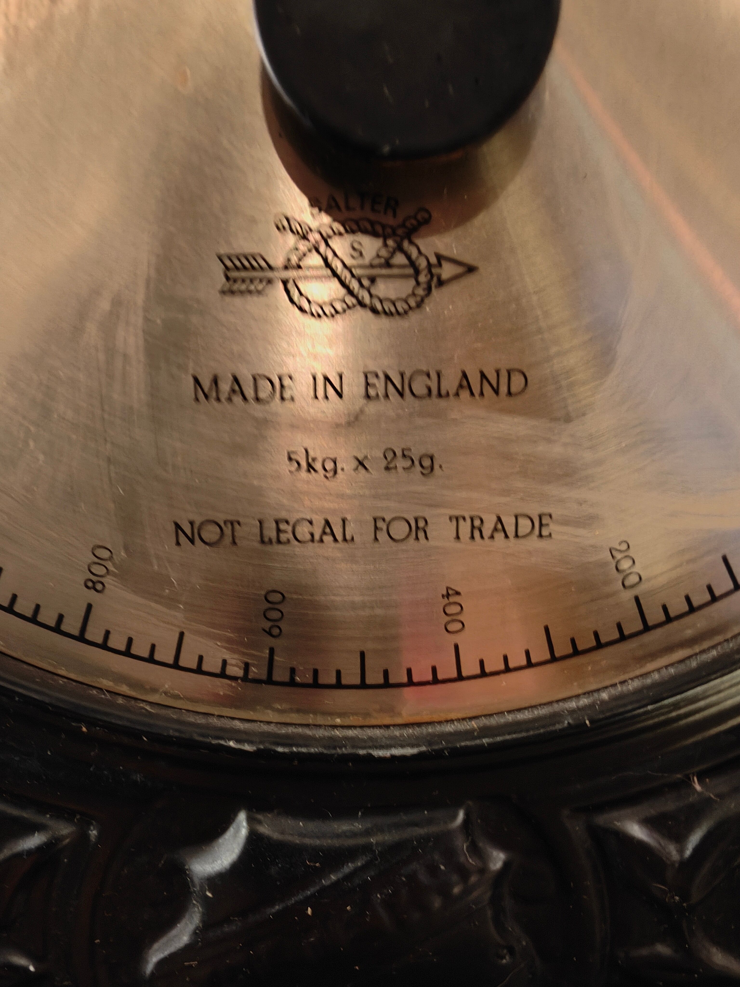 Old household scale "salter family scale n° 45"
