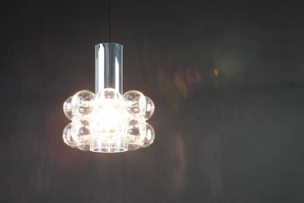 Suspension en verre à bulles par Helena Tynell, Limburg, Allemagne