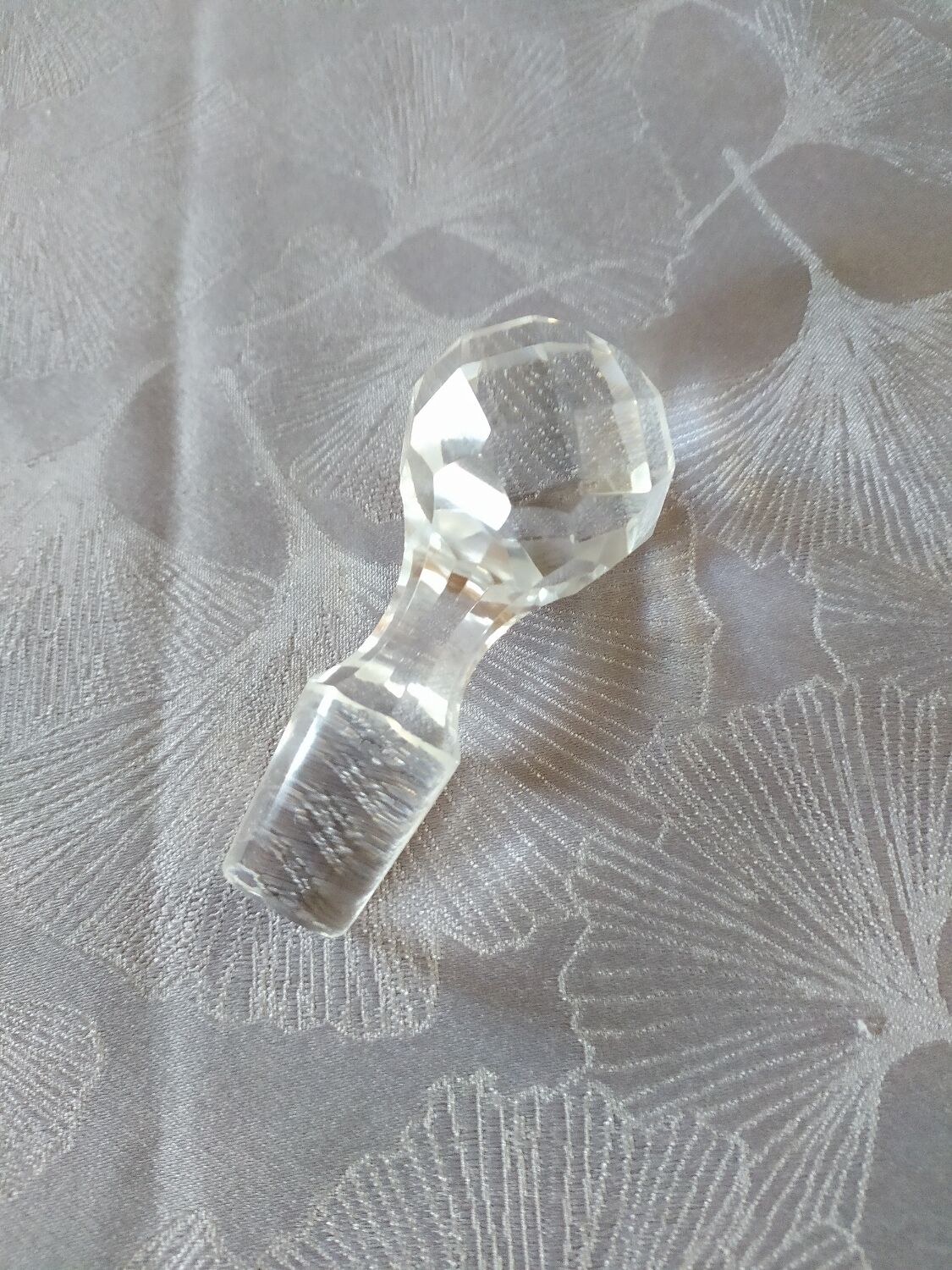 Carfe in chiseled glass