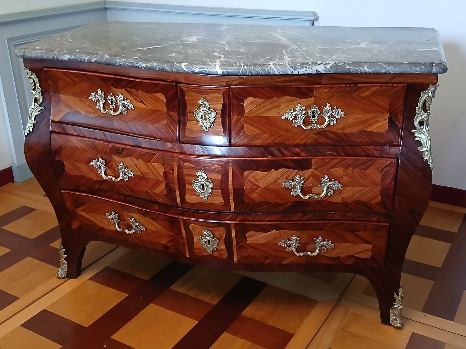 Louis XV Period Commode Stamped Léonard Boudin - Wood Marquetry