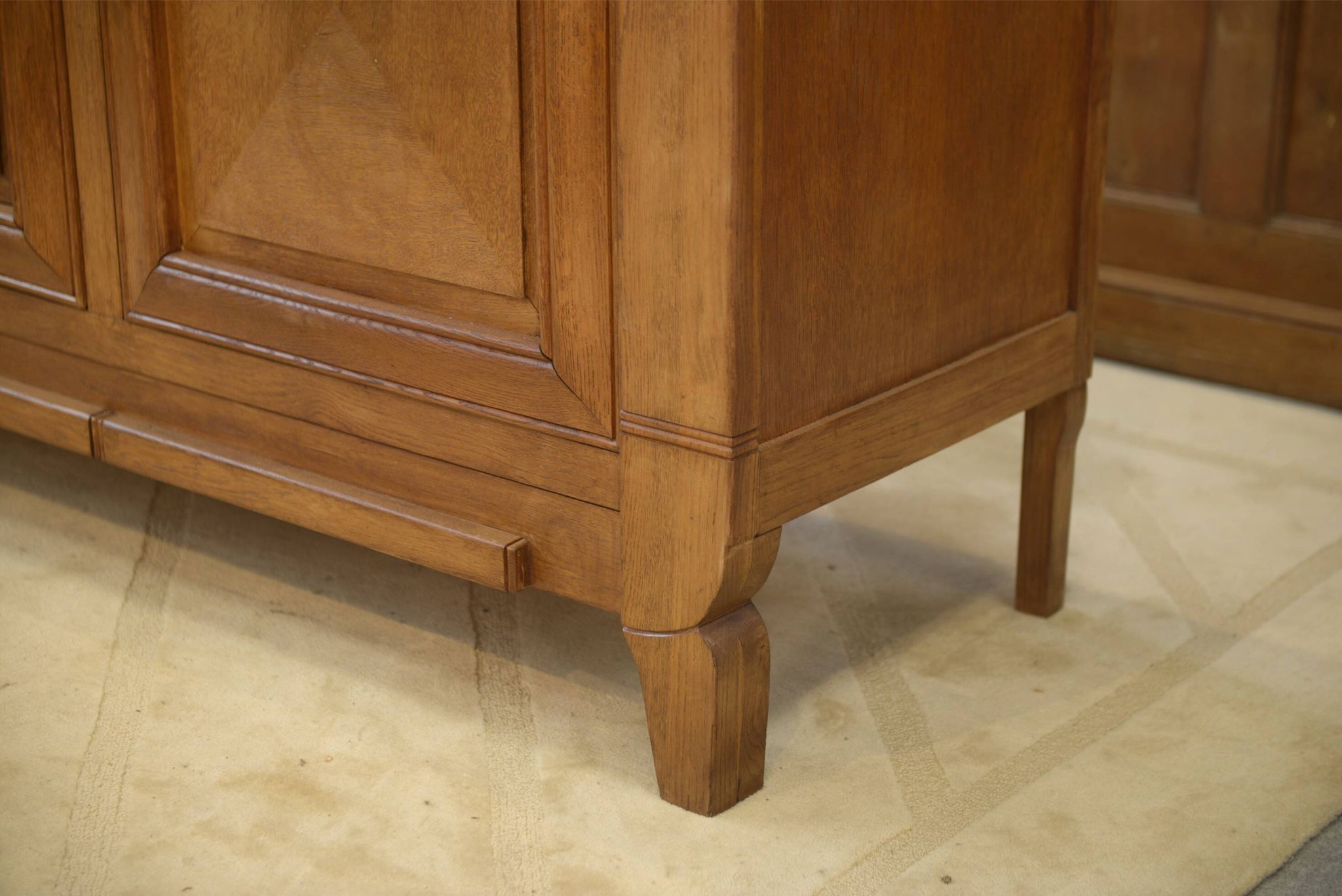Oak Art Deco buffet from the 1940s.
