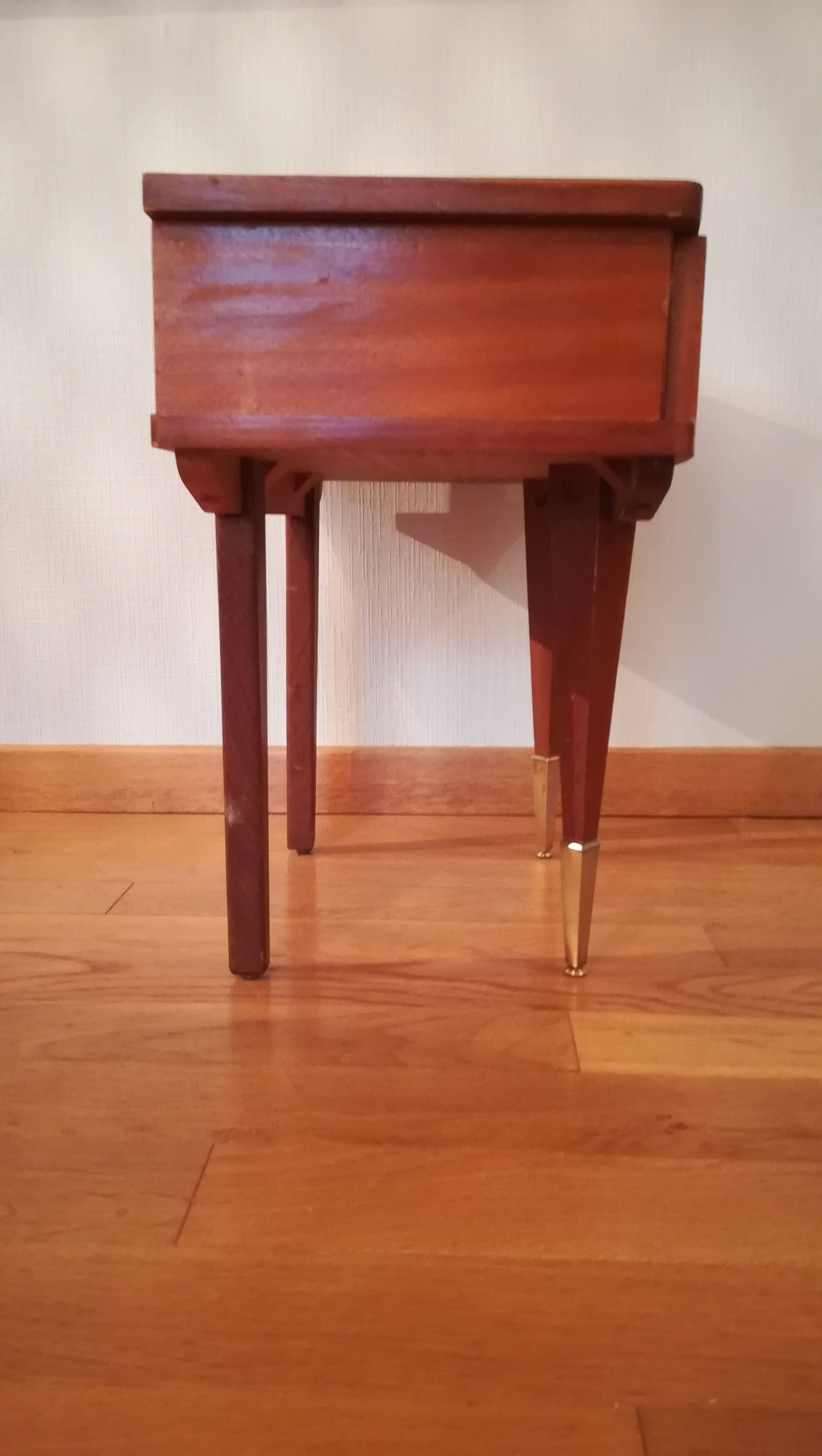 Bedside table