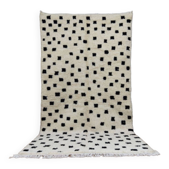 Handmade wool Berber rug 255 x 138 cm