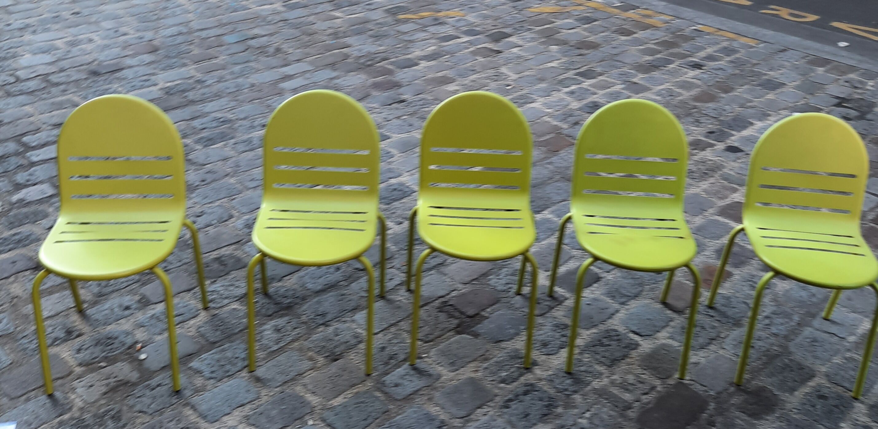 5 Design metal chairs
