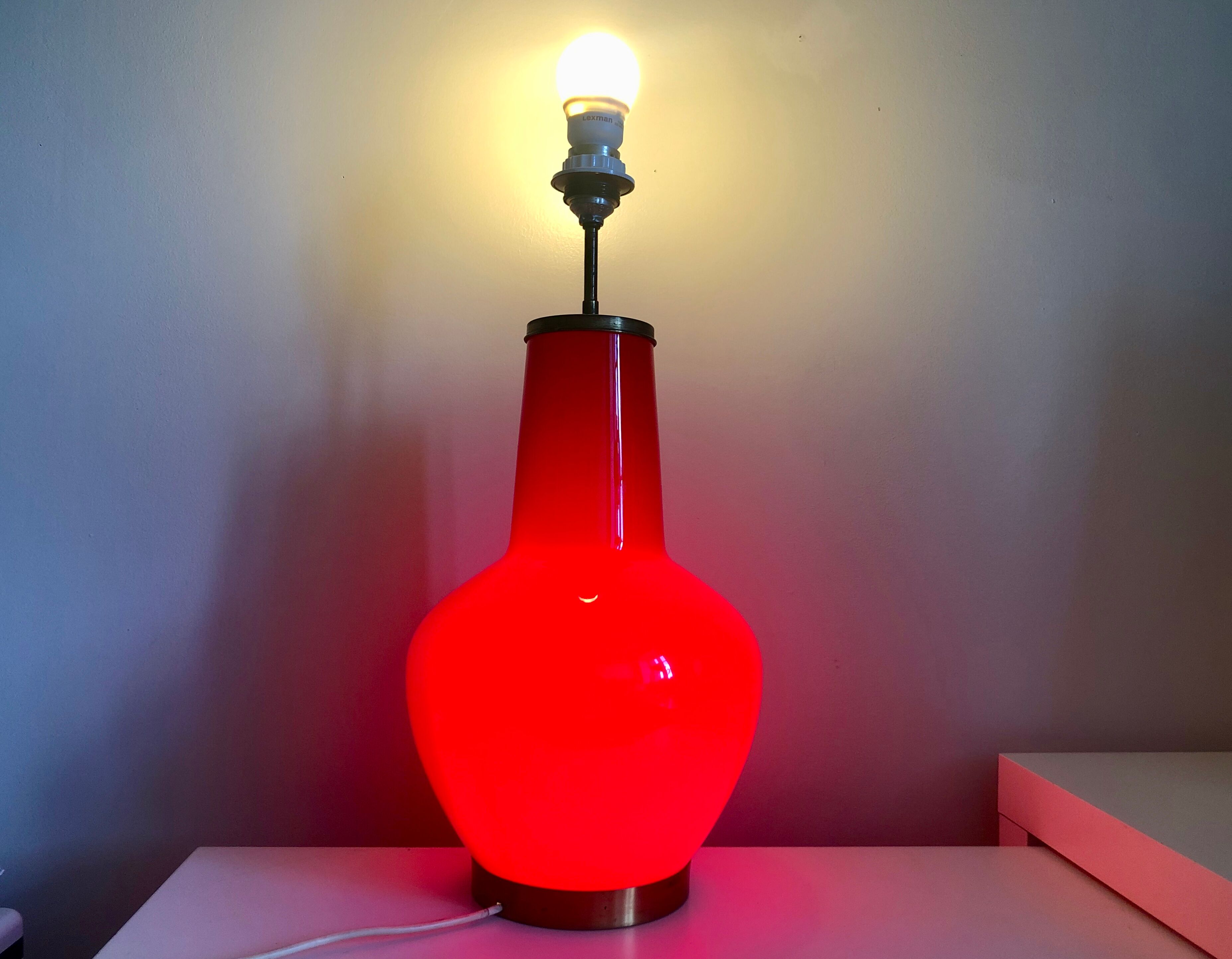 Backlit red lamp foot 1980