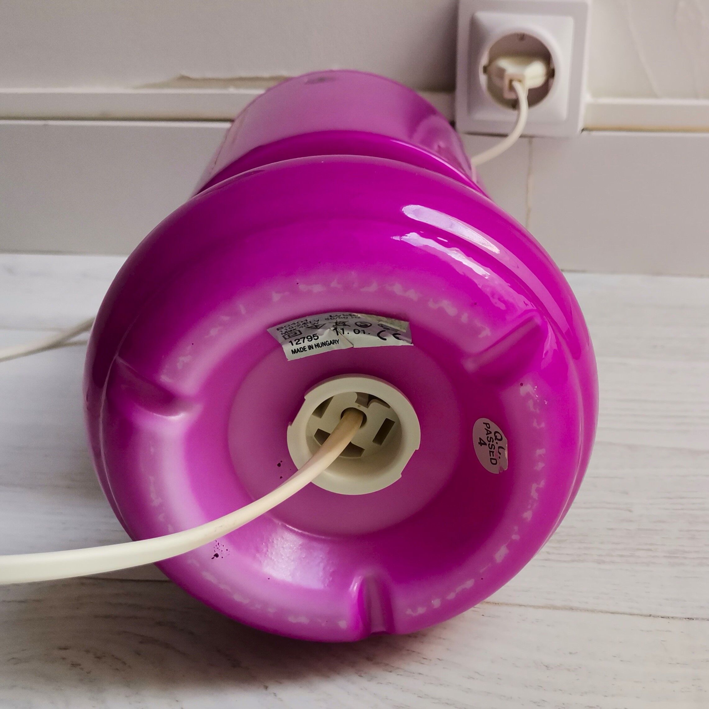 Scandinavian Modernist Lykta fuchsia pink handmade glass table lamp by IKEA, 1990s