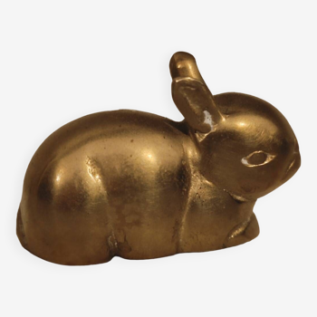 Little bronze rabbit