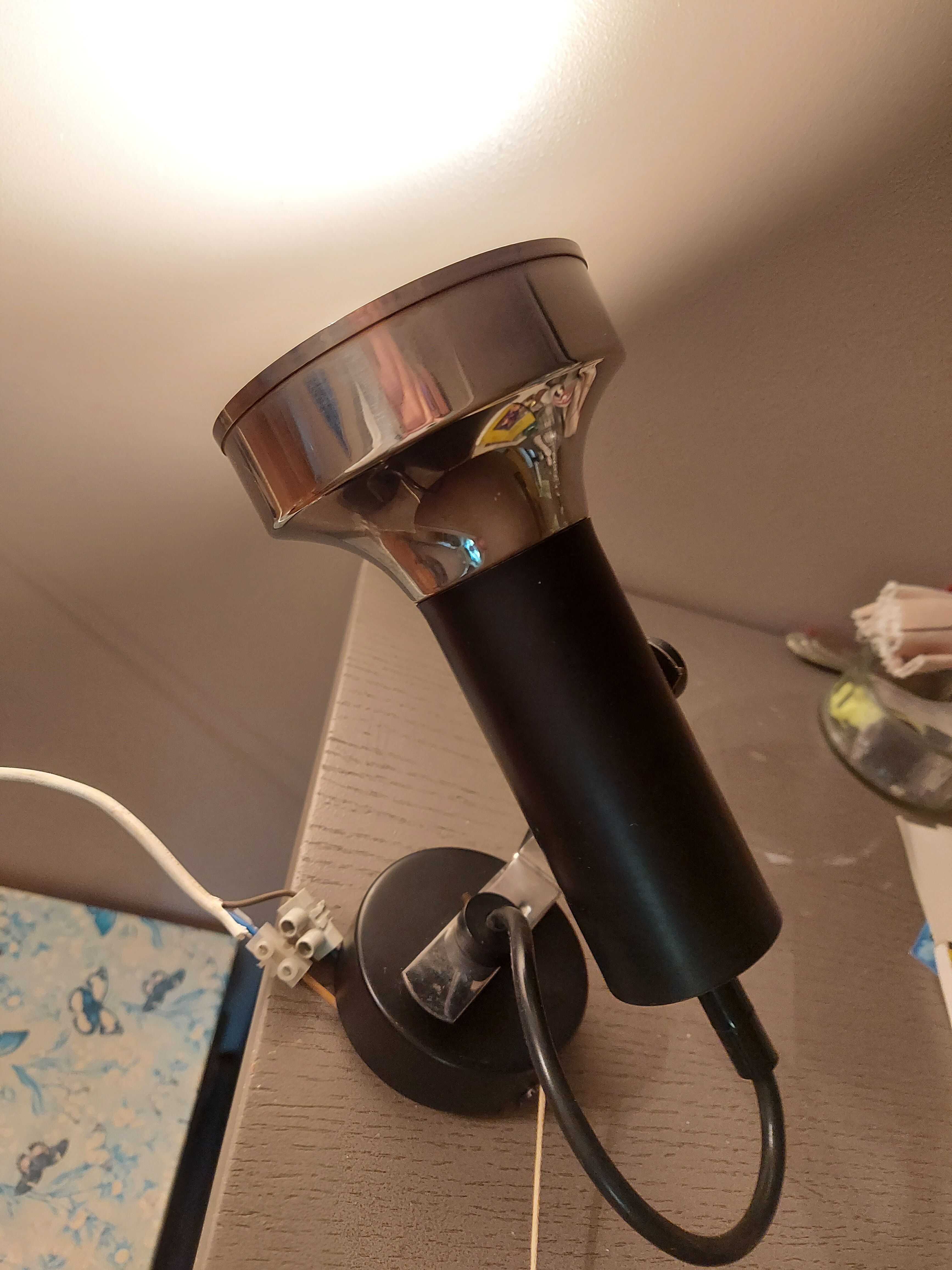 Apllique mural, vintage spot in metal 70'S