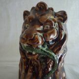Pichet barbotine tête de lion fin XIXe