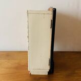Vintage medicine cabinet - 1950s.