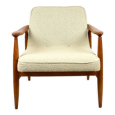 Fauteuil GFM 300-202 en bouclette beige par J Kedziorek années 1970