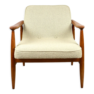 GFM 300-202 armchair in beige boucle by J Kedziorek 1970s
