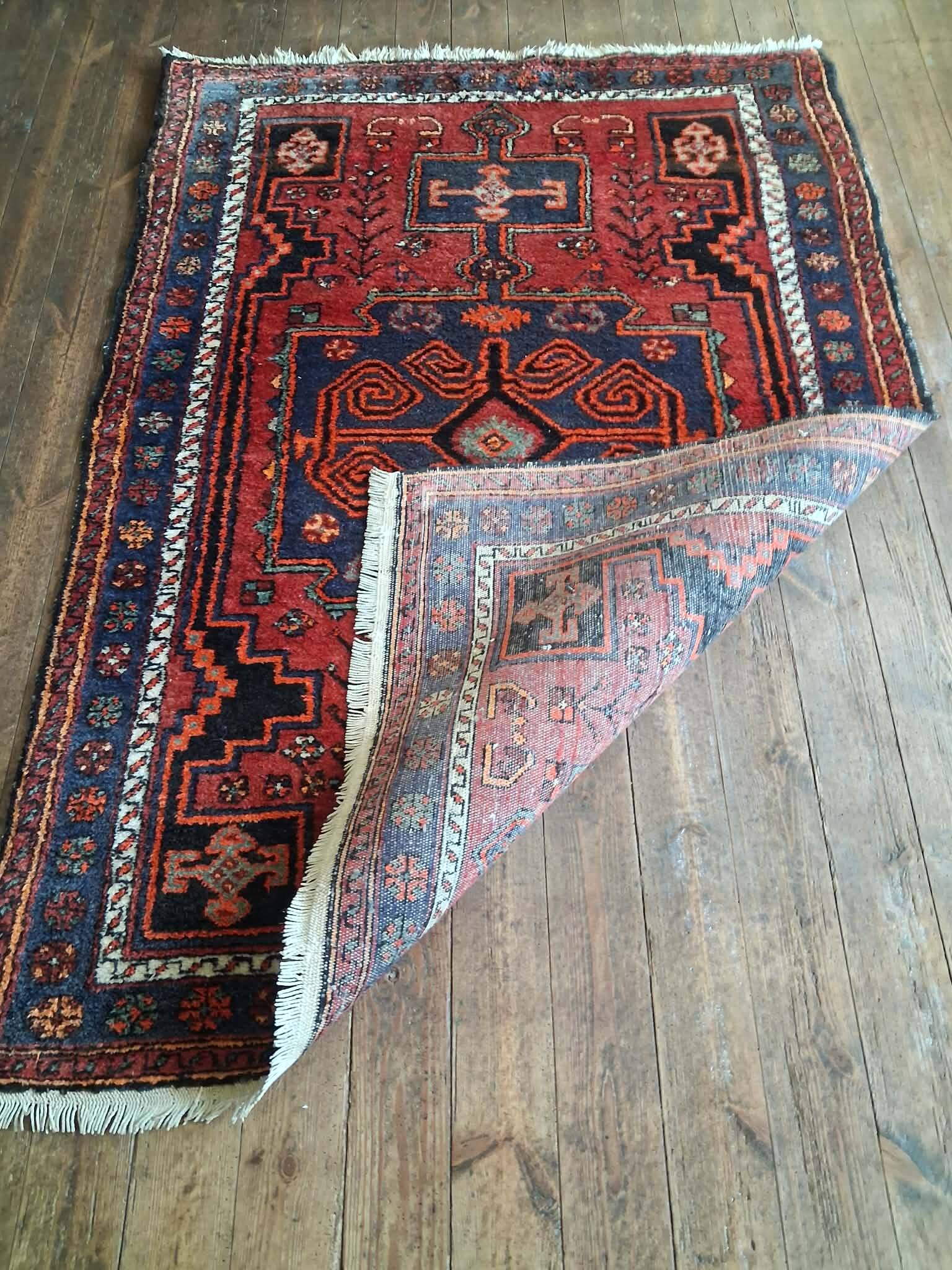 Handmade Persian Hamadan rug 185x130cm