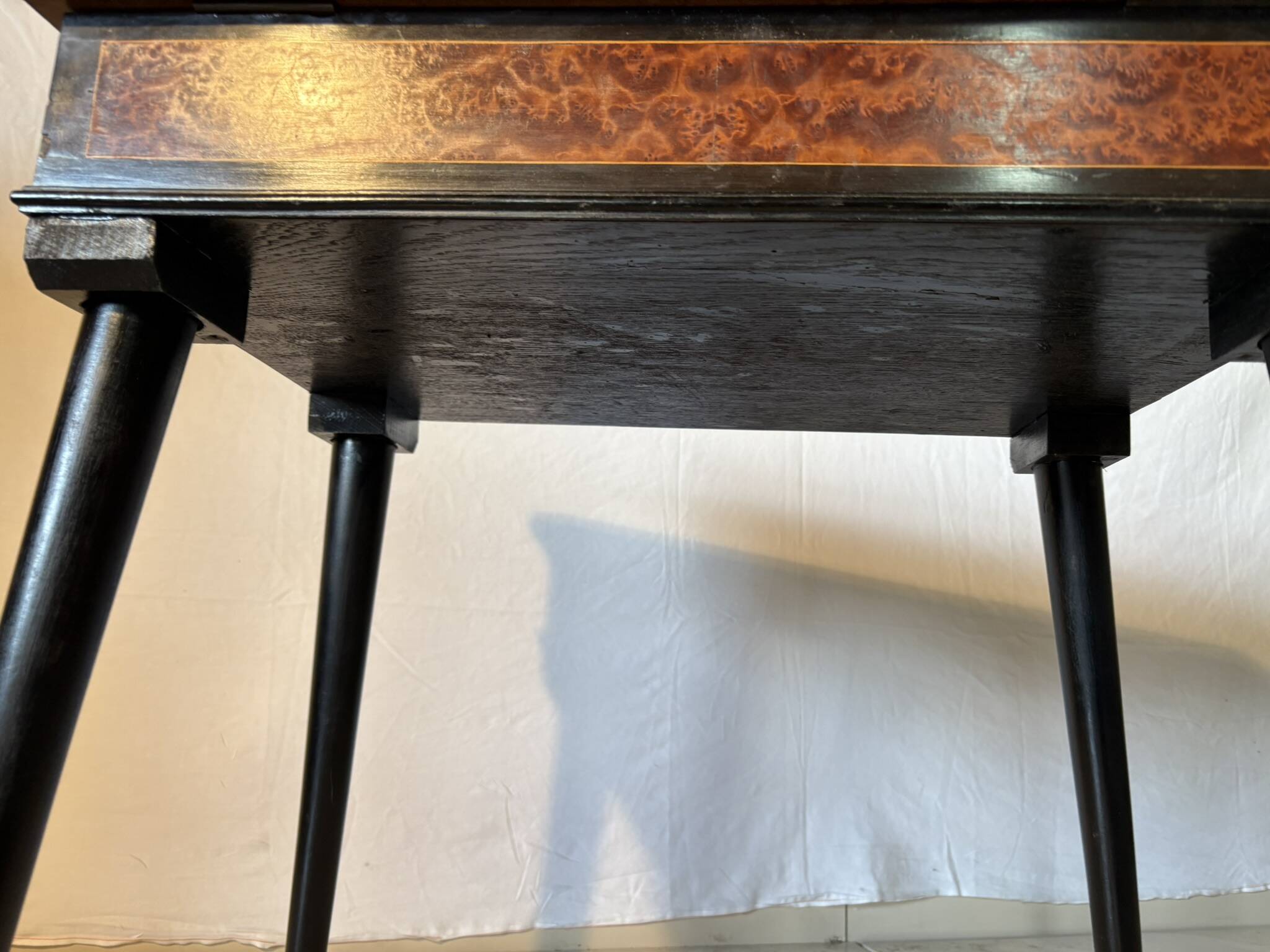 Antique Napoleon III style dressing table – Blackened wood and walnut burl