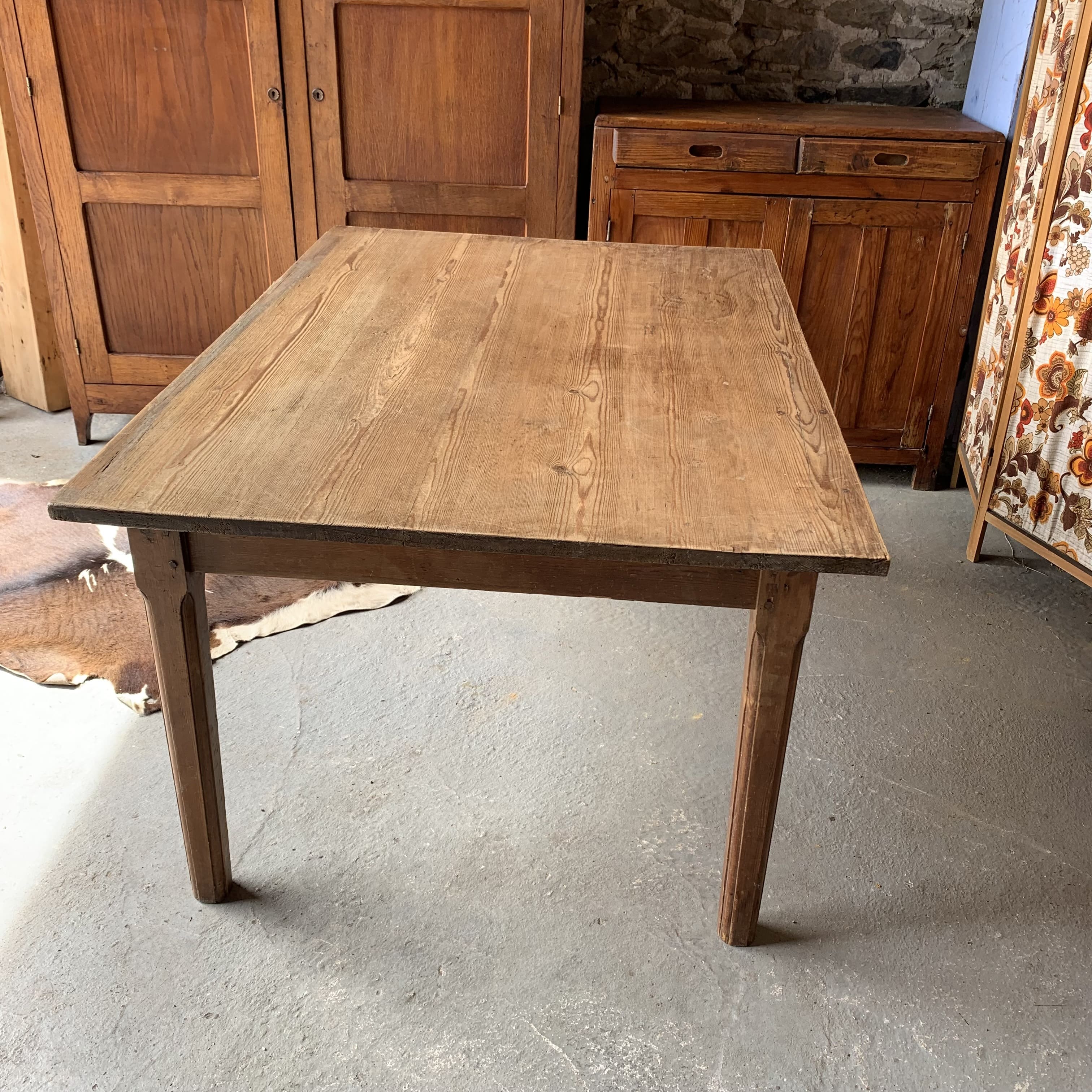Old rectangular table - 1M40 - 2 drawers