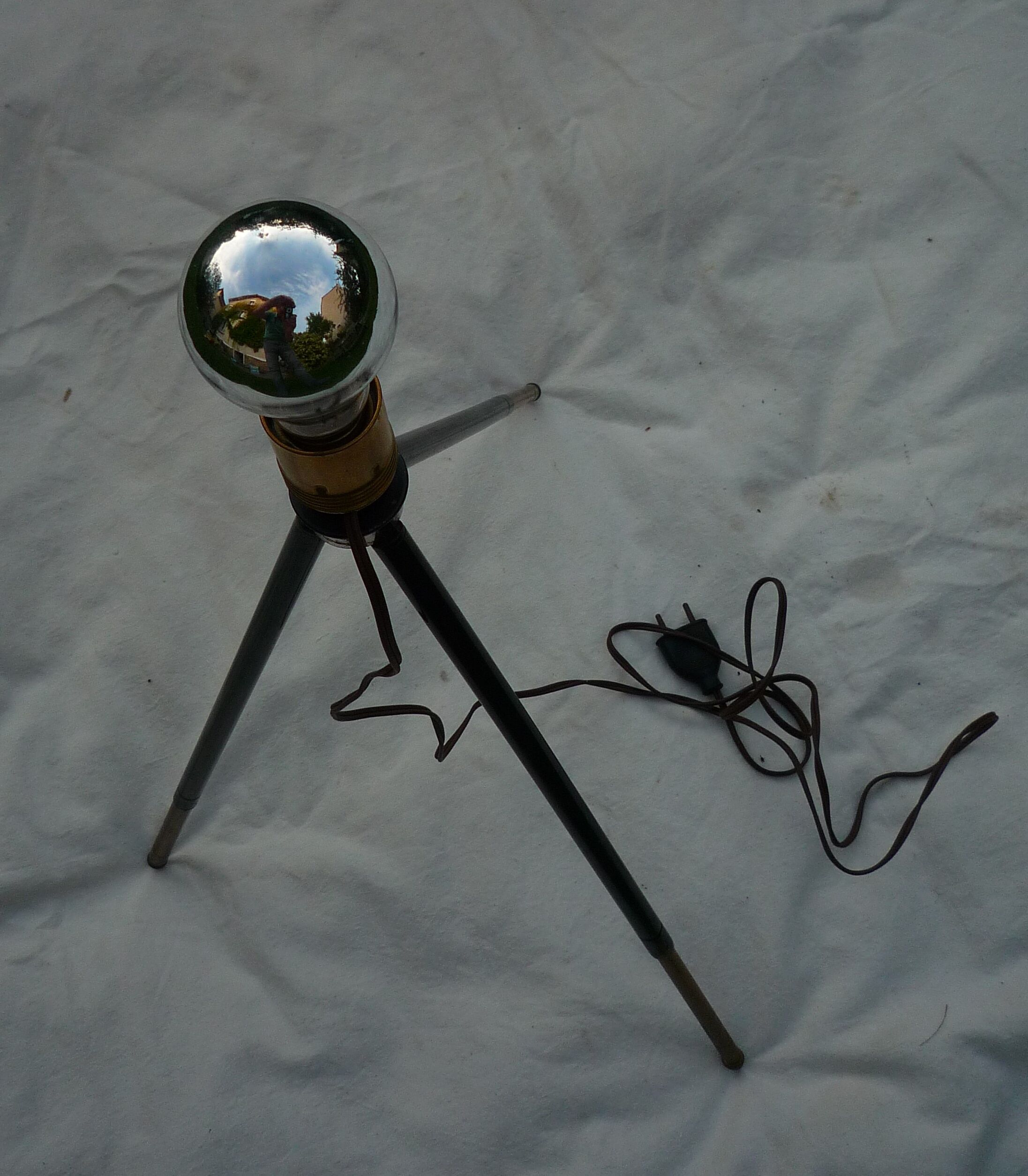Industrial style tripod lamp old 1930s tripod