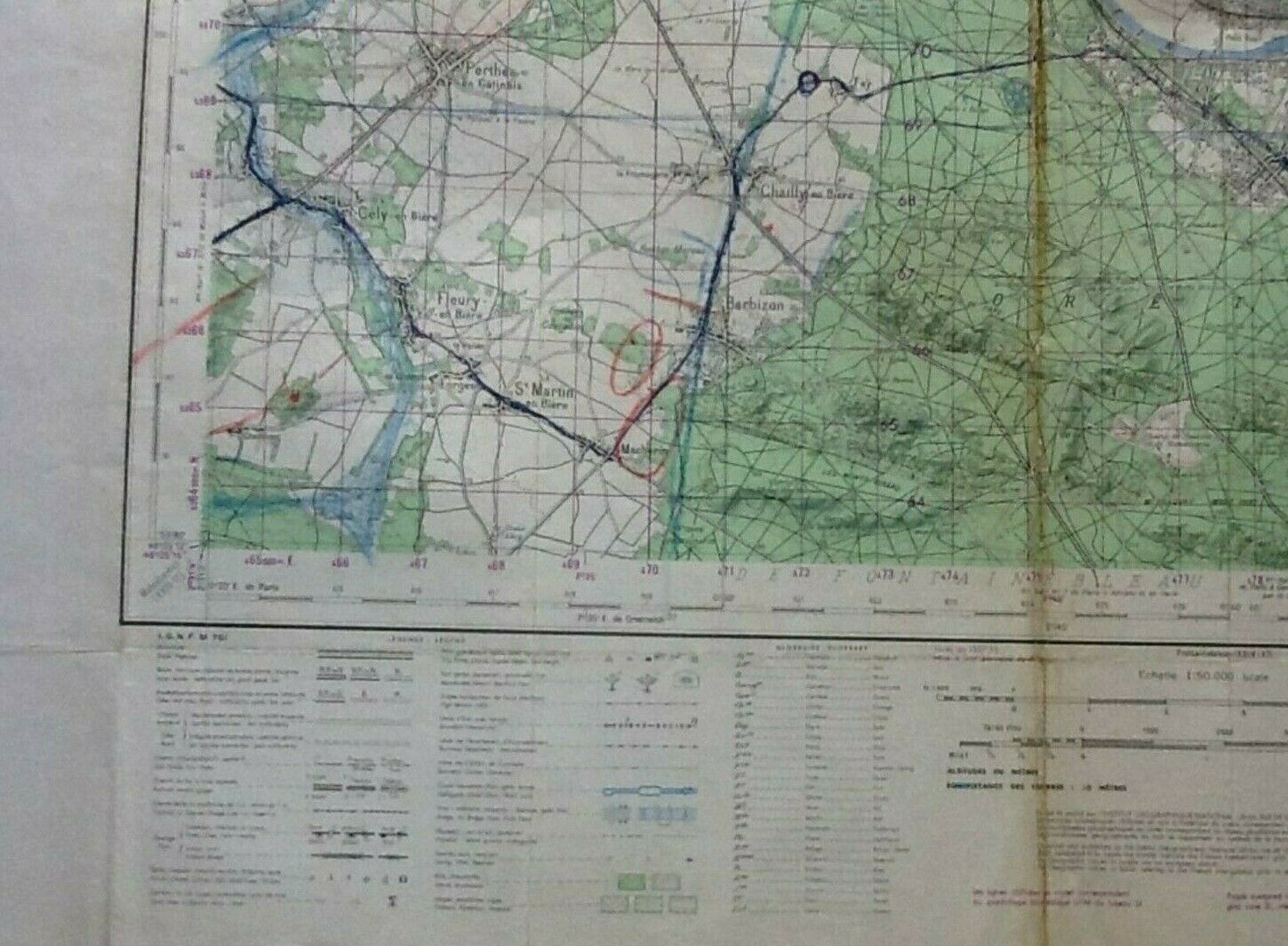 Topographic map of France Melun (Seine-et-Marne) October 1956