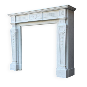 Cheminée de style Louis