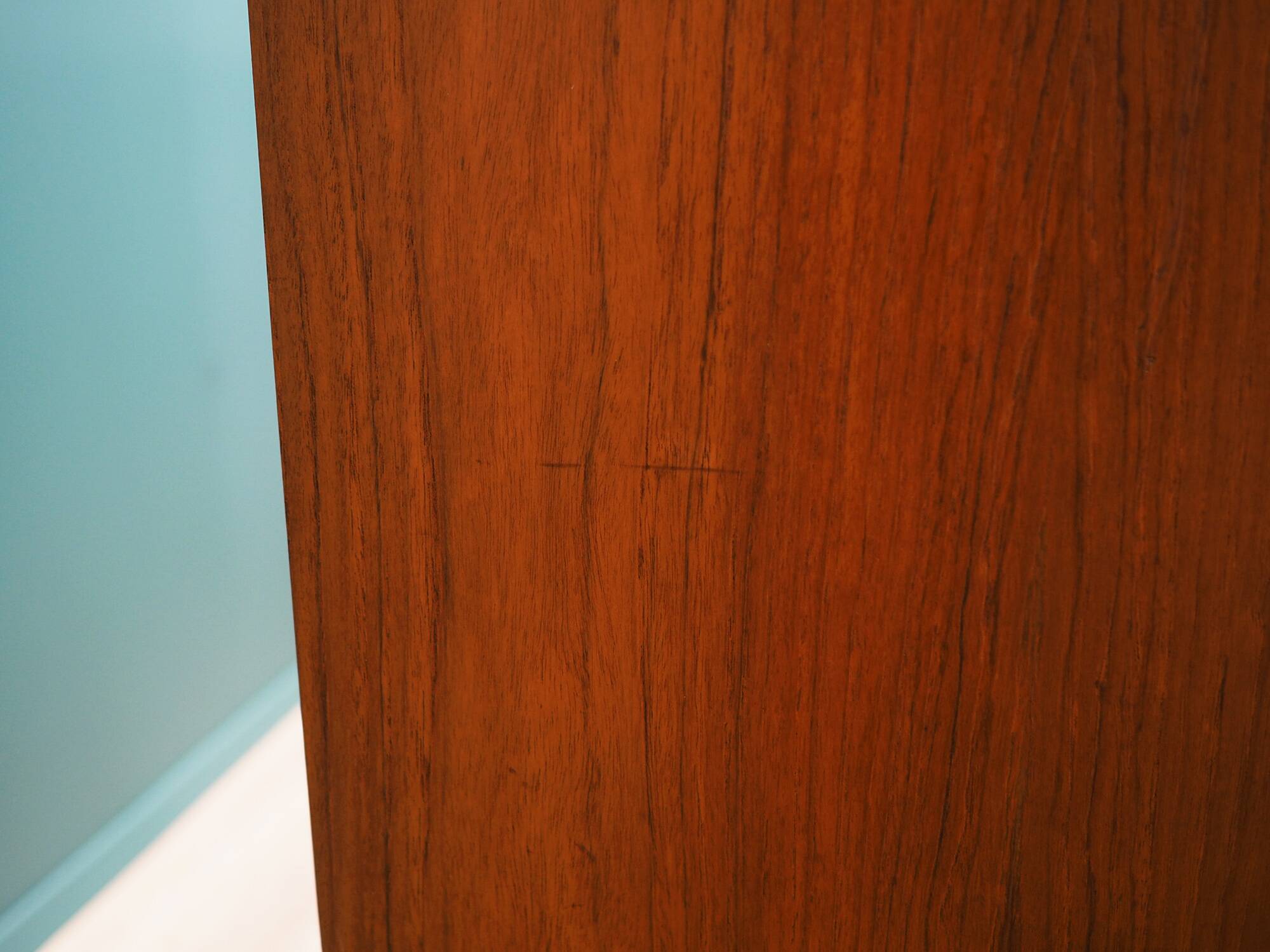 Buffet haut en teck, design danois, années 1960