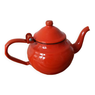 Enamelled Tome teapot