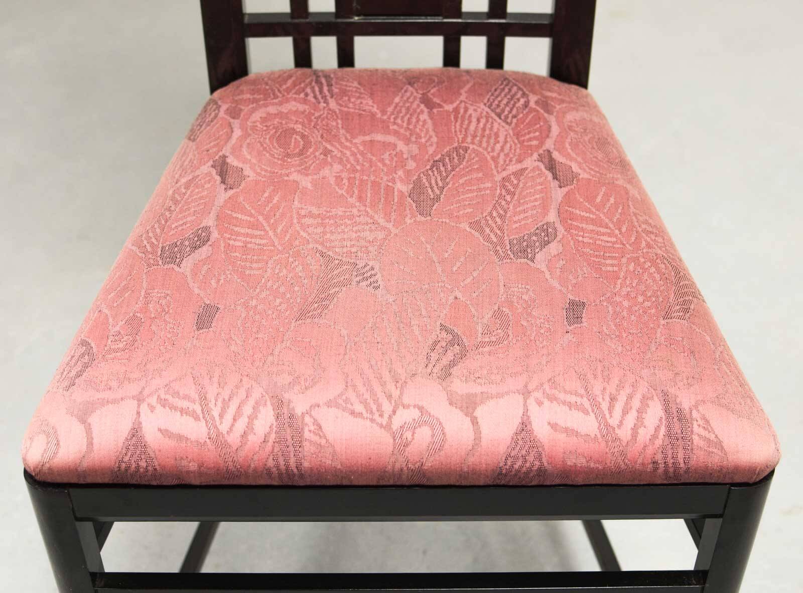 Giorgetti Italian Design High Back Dining Chairs with Pink Upholstery 1980s