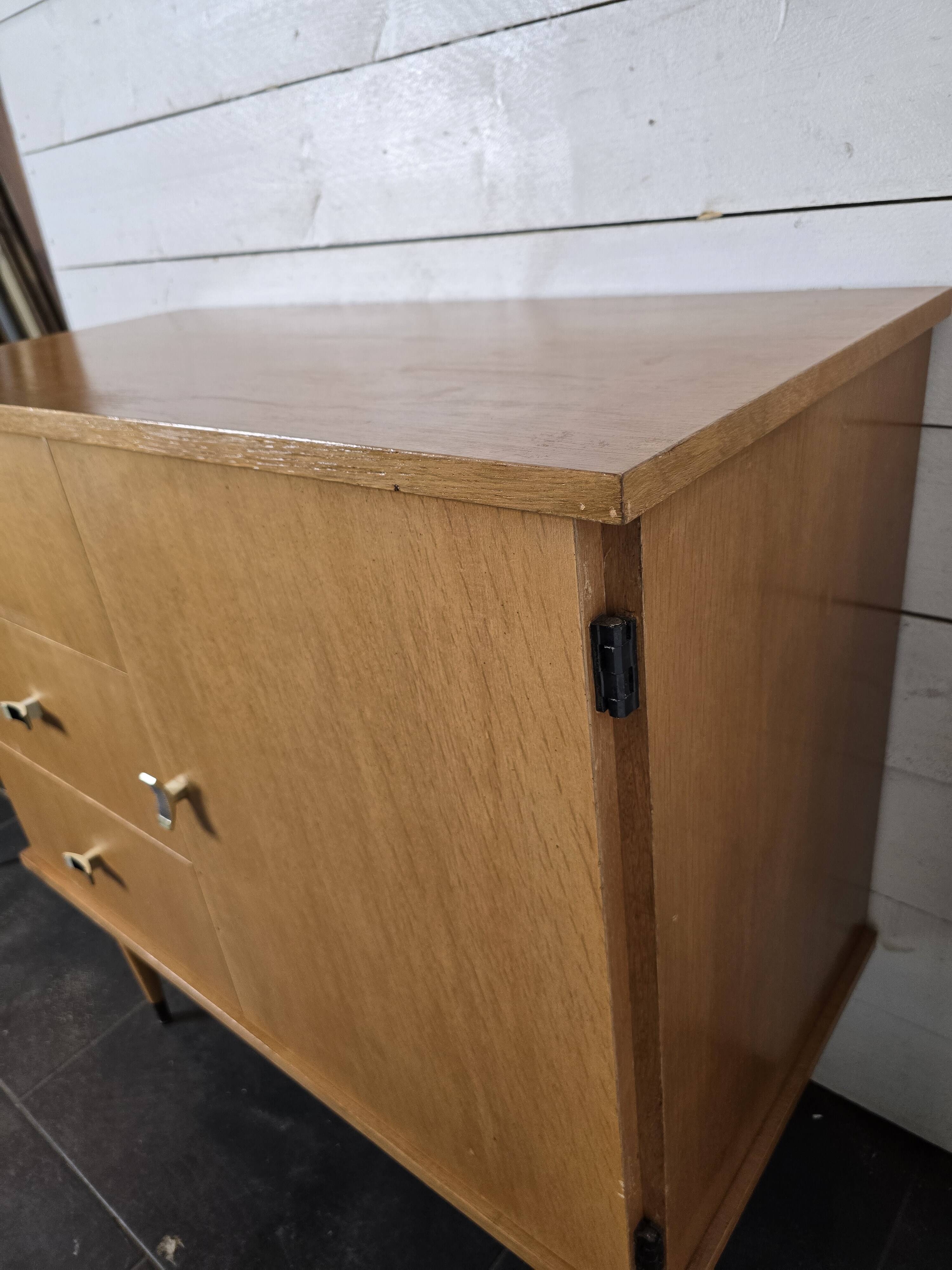 Commode en chêne, années 60