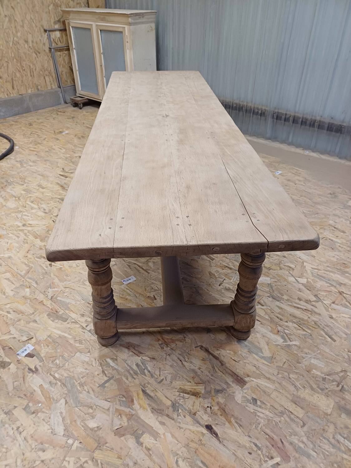Oak farm table