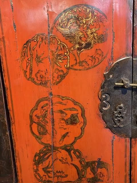 Antique Chinese buffet with 4 doors