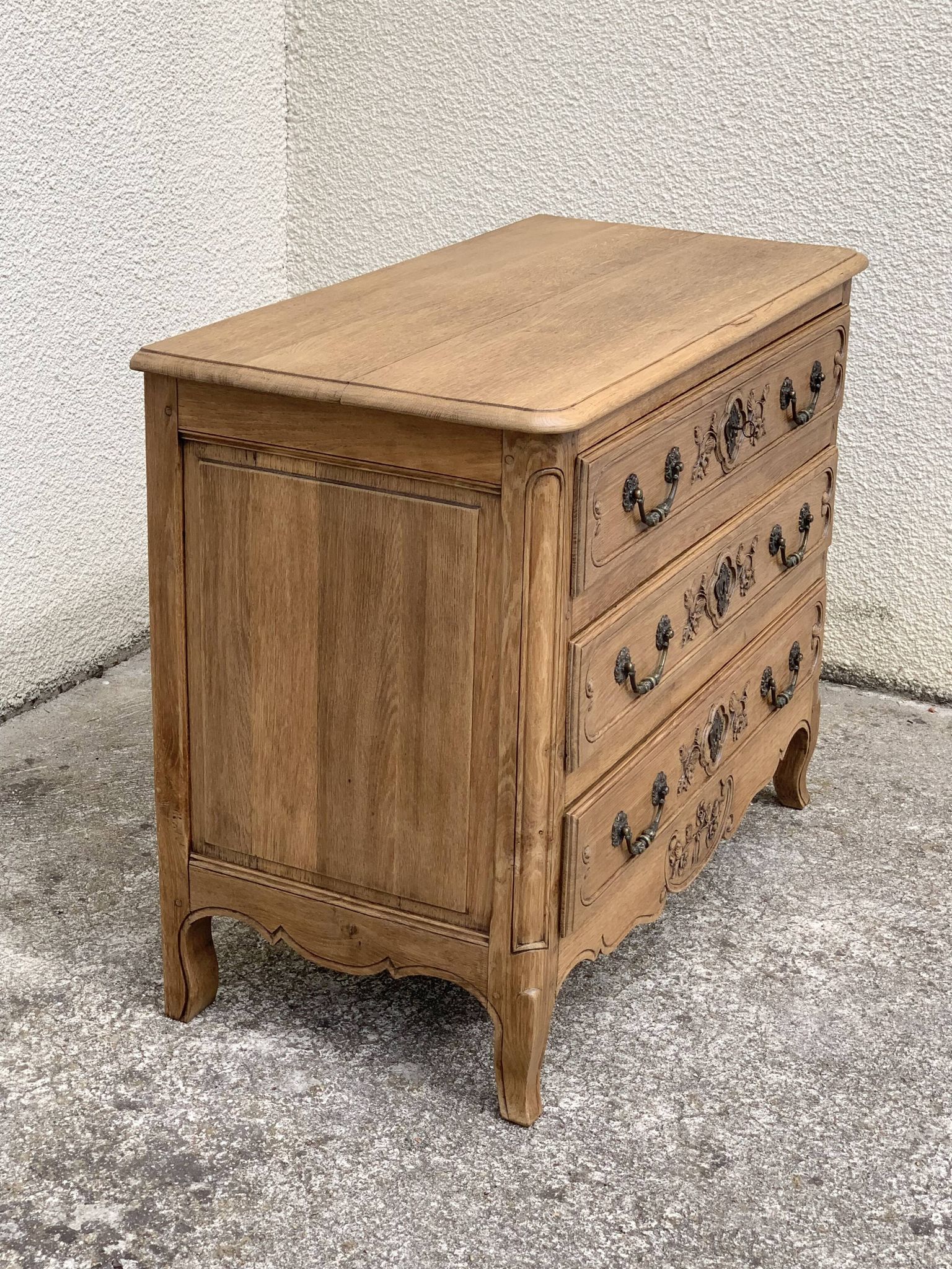 Louis XV style chest of drawers, solid raw oak, 1920.