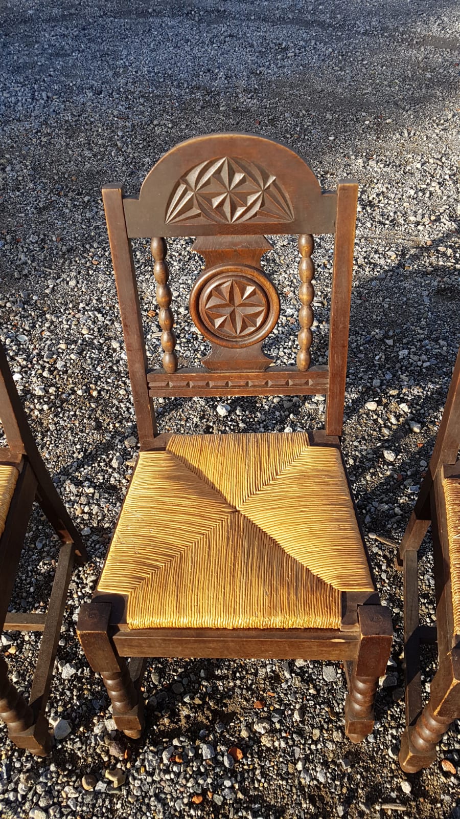 4 Neo-Basque chairs