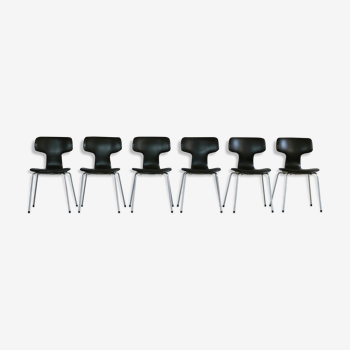 Six vintage "hammer" chairs by Arne Jacobsen for Fritz Hansen