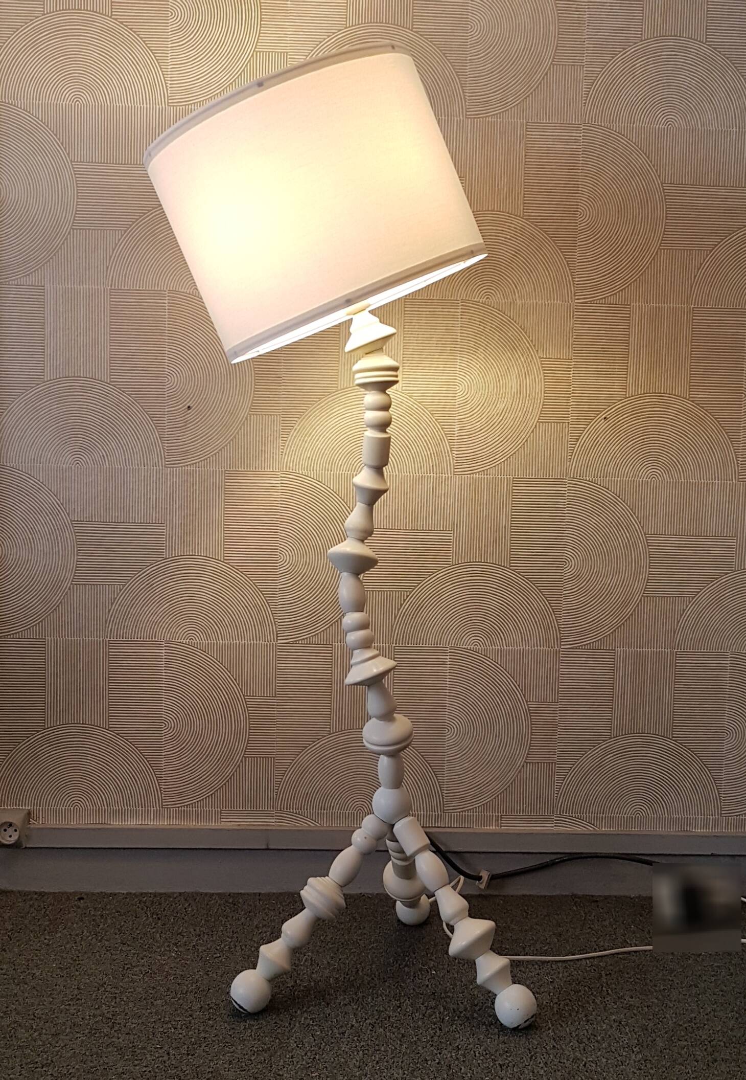 Svarva floor lamp