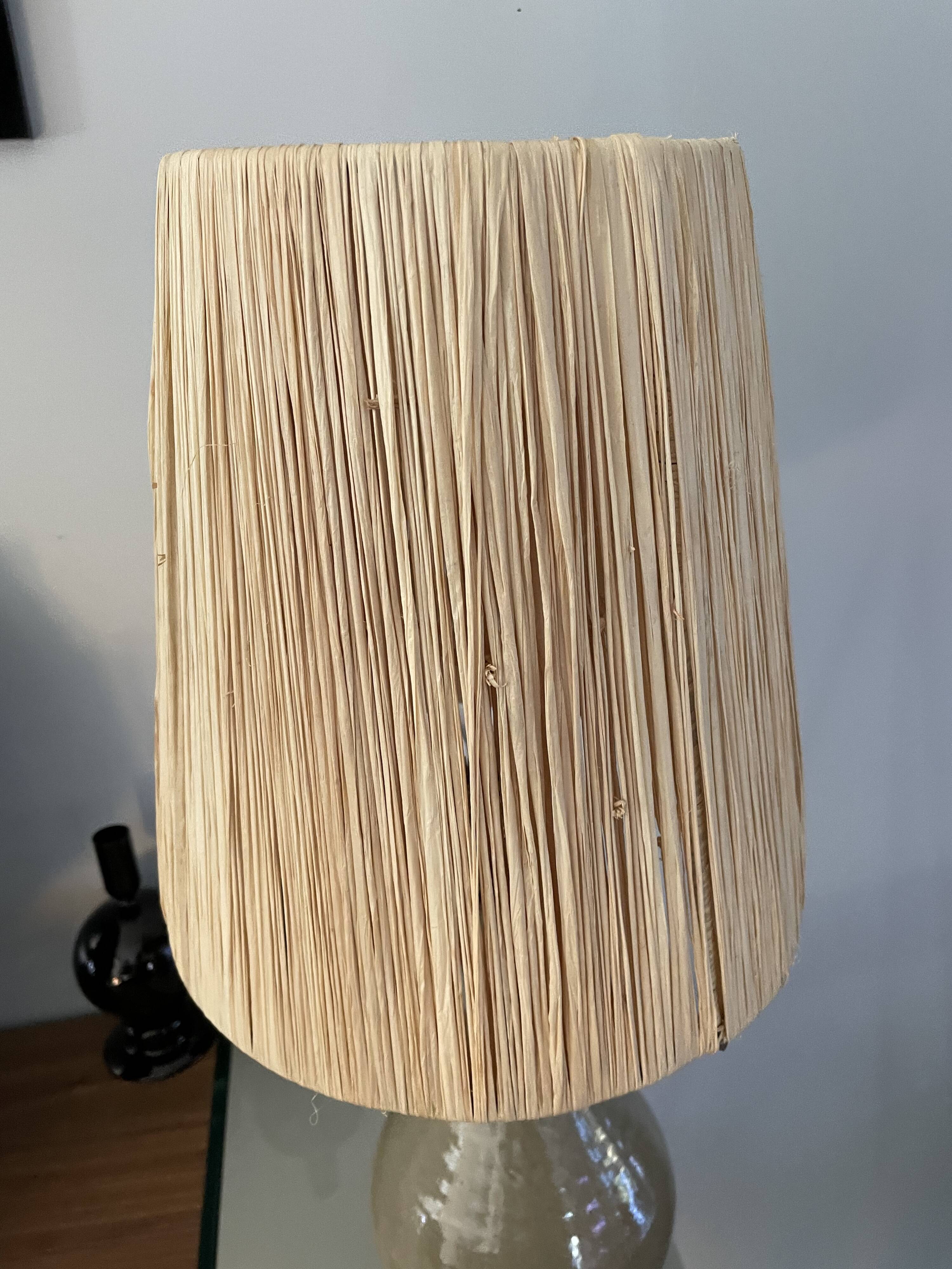 Lamp in stoneware and raffia electrified to nine