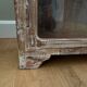 Vitrine ancienne birmane en teck
