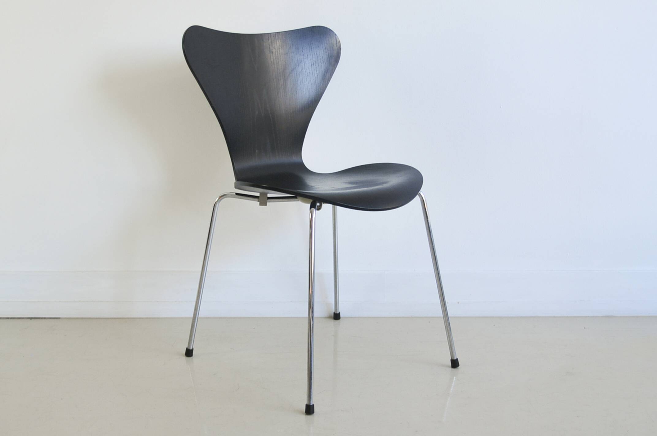 Chaise Black Butterfly d'Arne Jacobsen