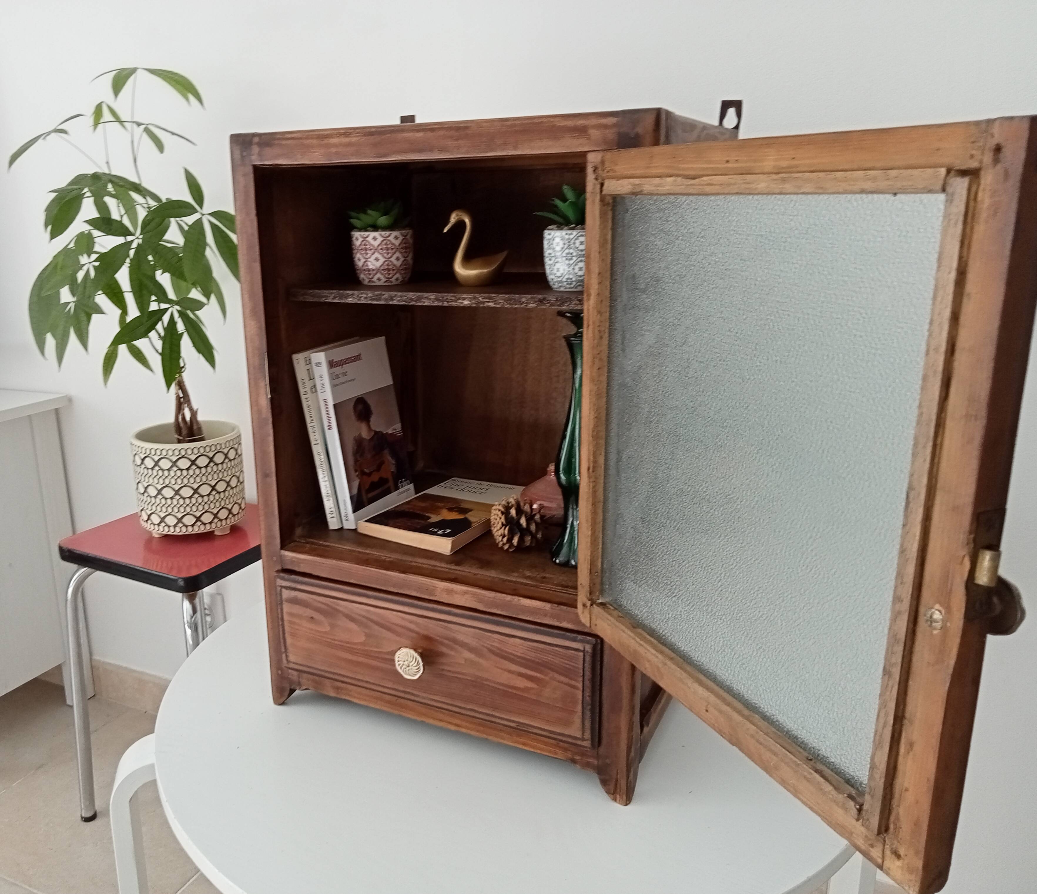 Medicine cabinet, 30s/40s oak bathroom cabinet