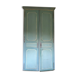 Encadrement et porte de placard