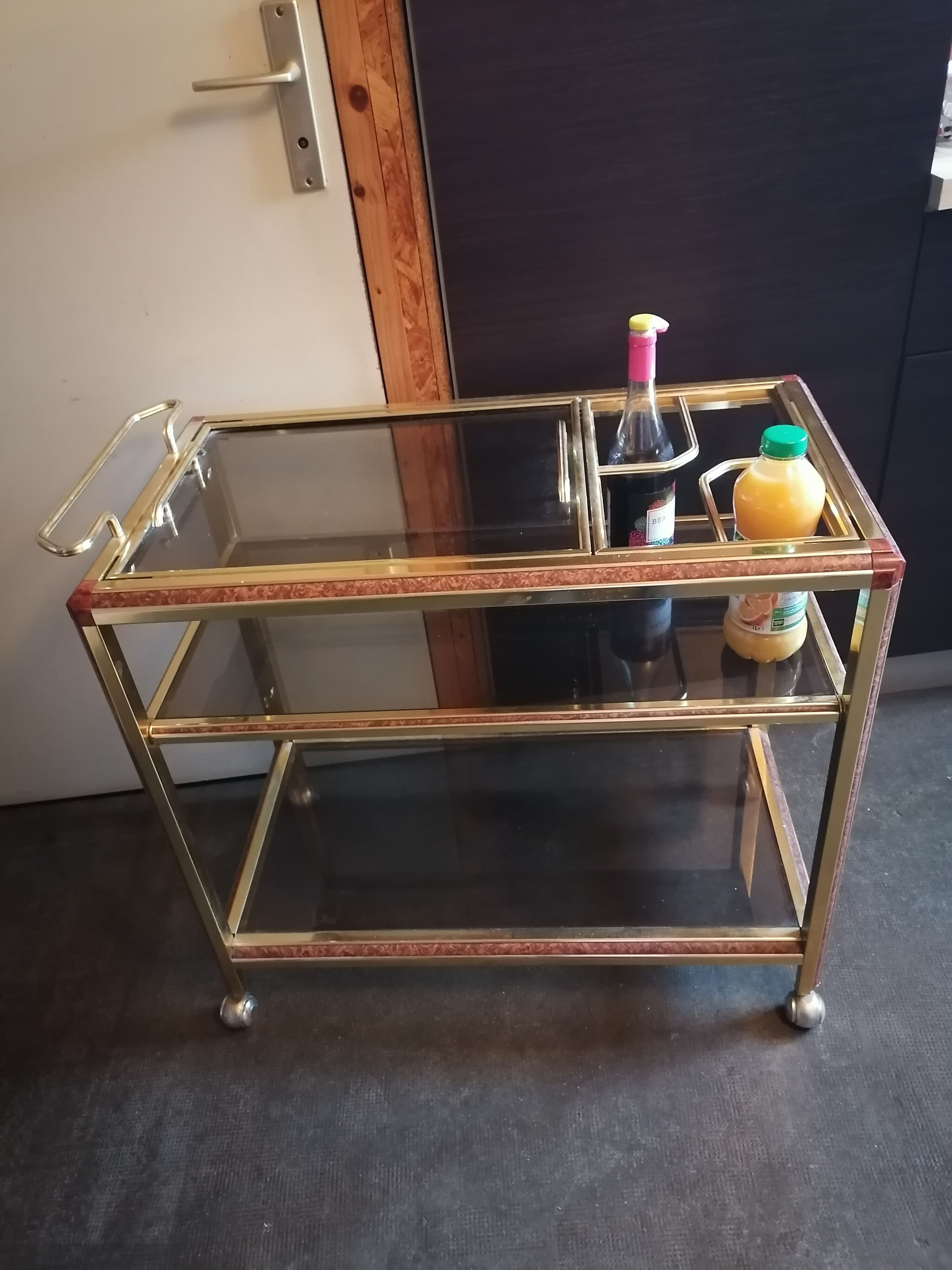 Desserte laiton verre fumé bar roulettes Selency