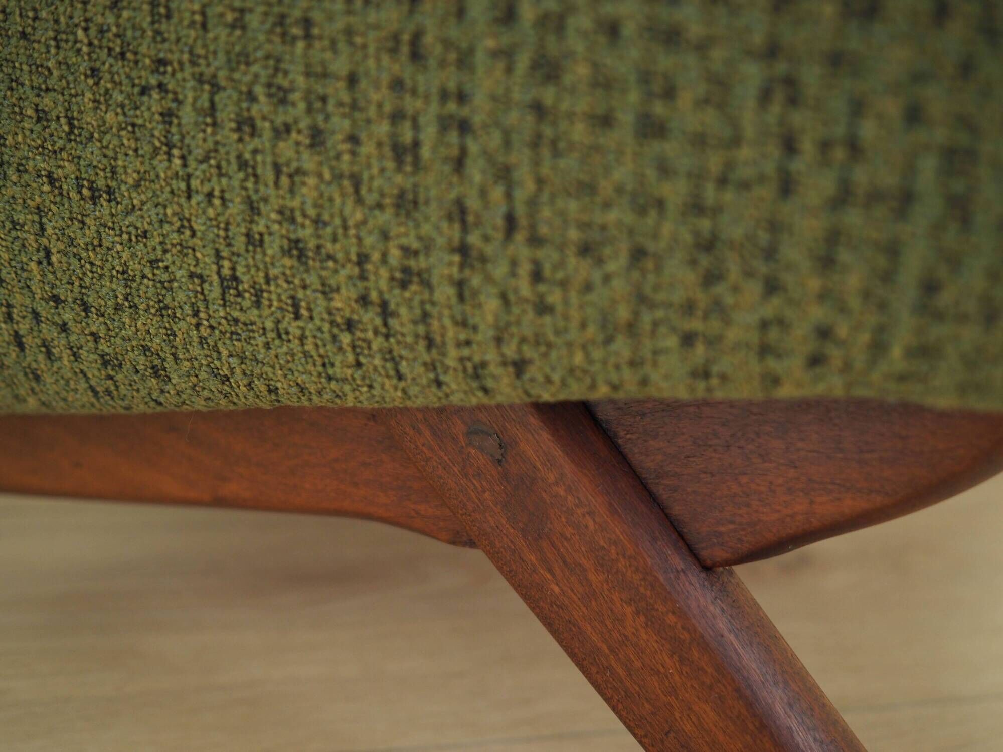 Fauteuil vert, design danois, années 1970, fabrication : Horsens Møbelfabrik
