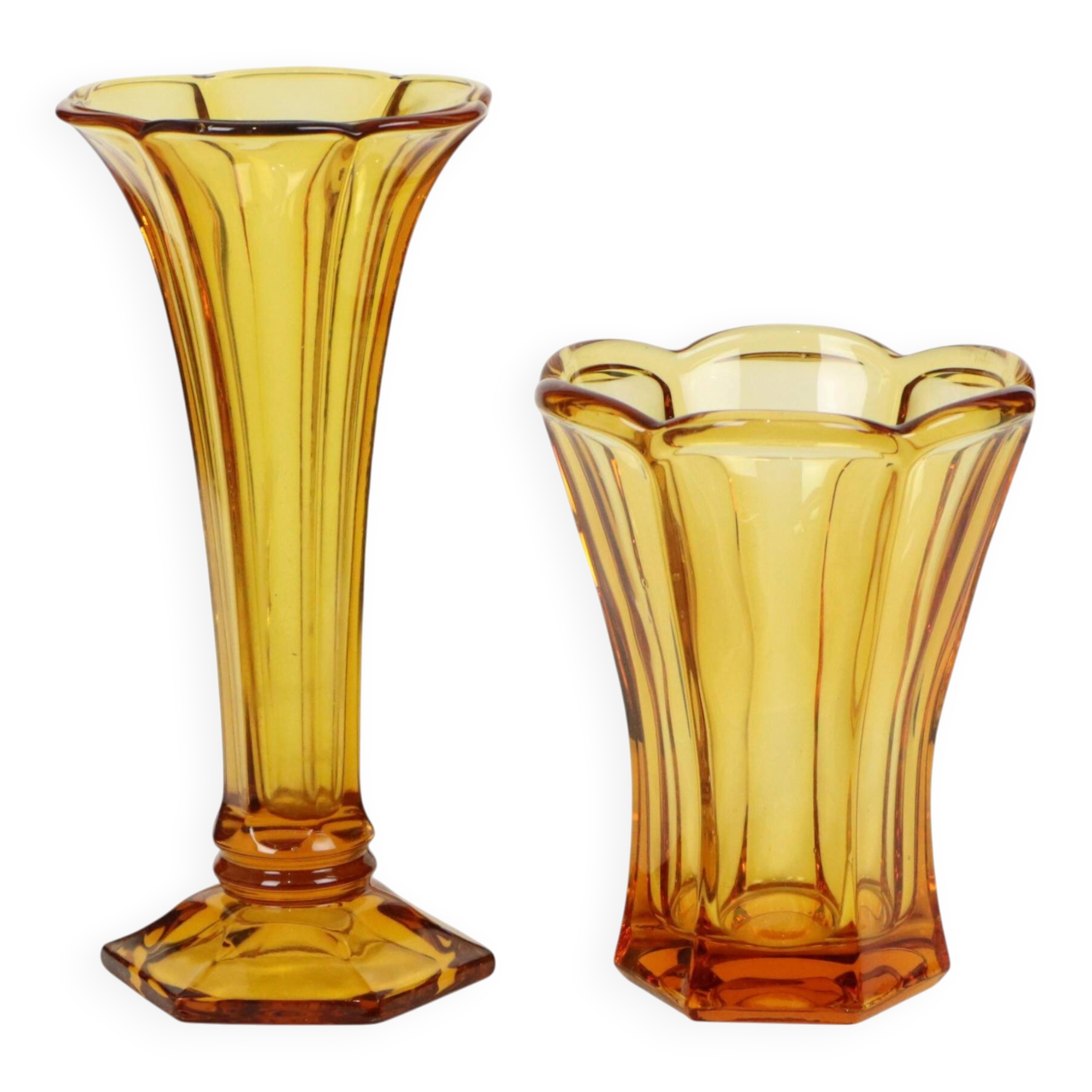 Ensemble de vases en ambre Luxval Américain Art Déco 1935