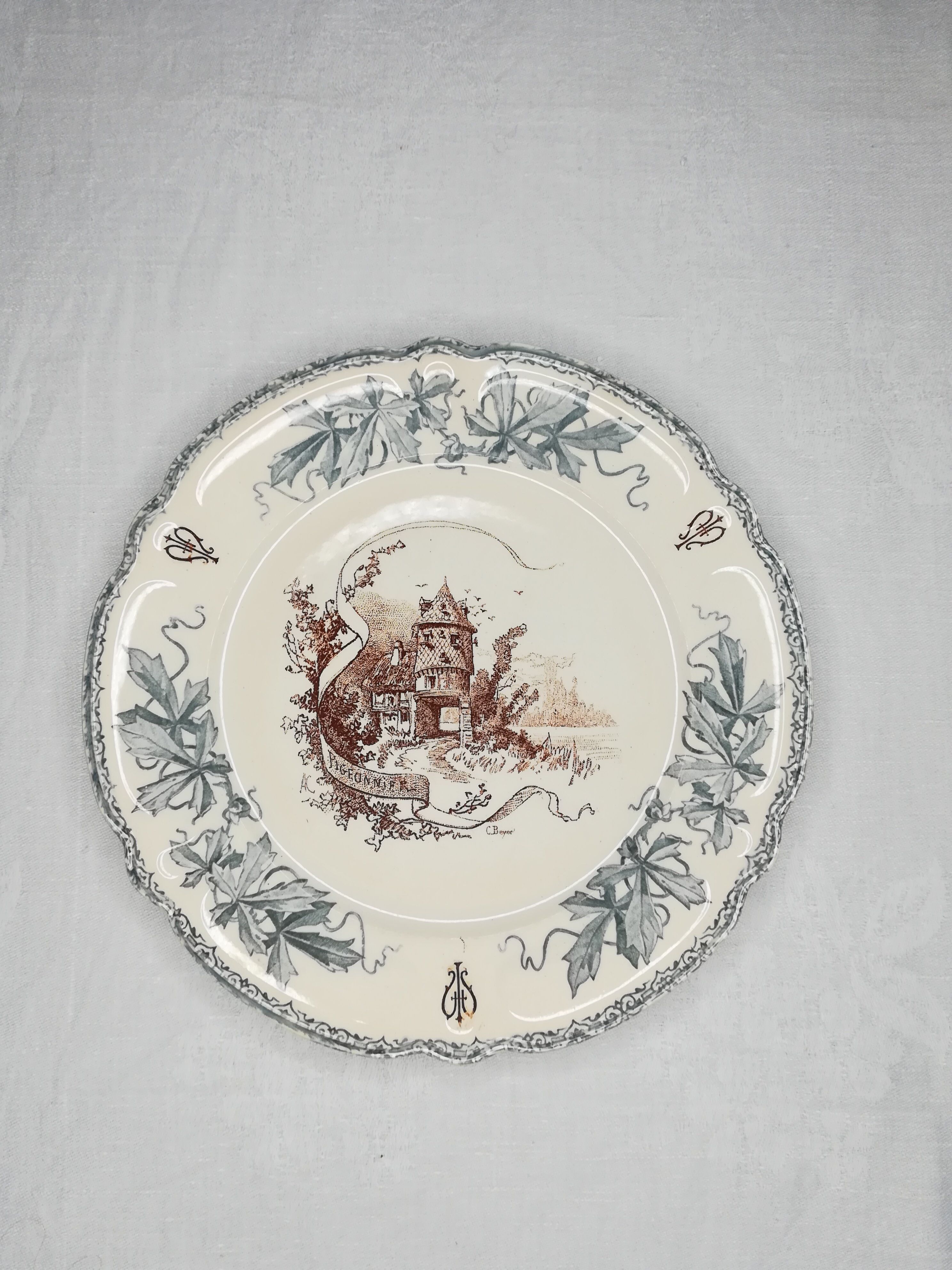 Series of 6 plates Choisy the King