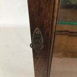 Showcase to be placed in oak