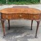 Console lady's desk in walnut burl from the early 20th century.