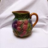 Slurry pitcher with fruit decoration