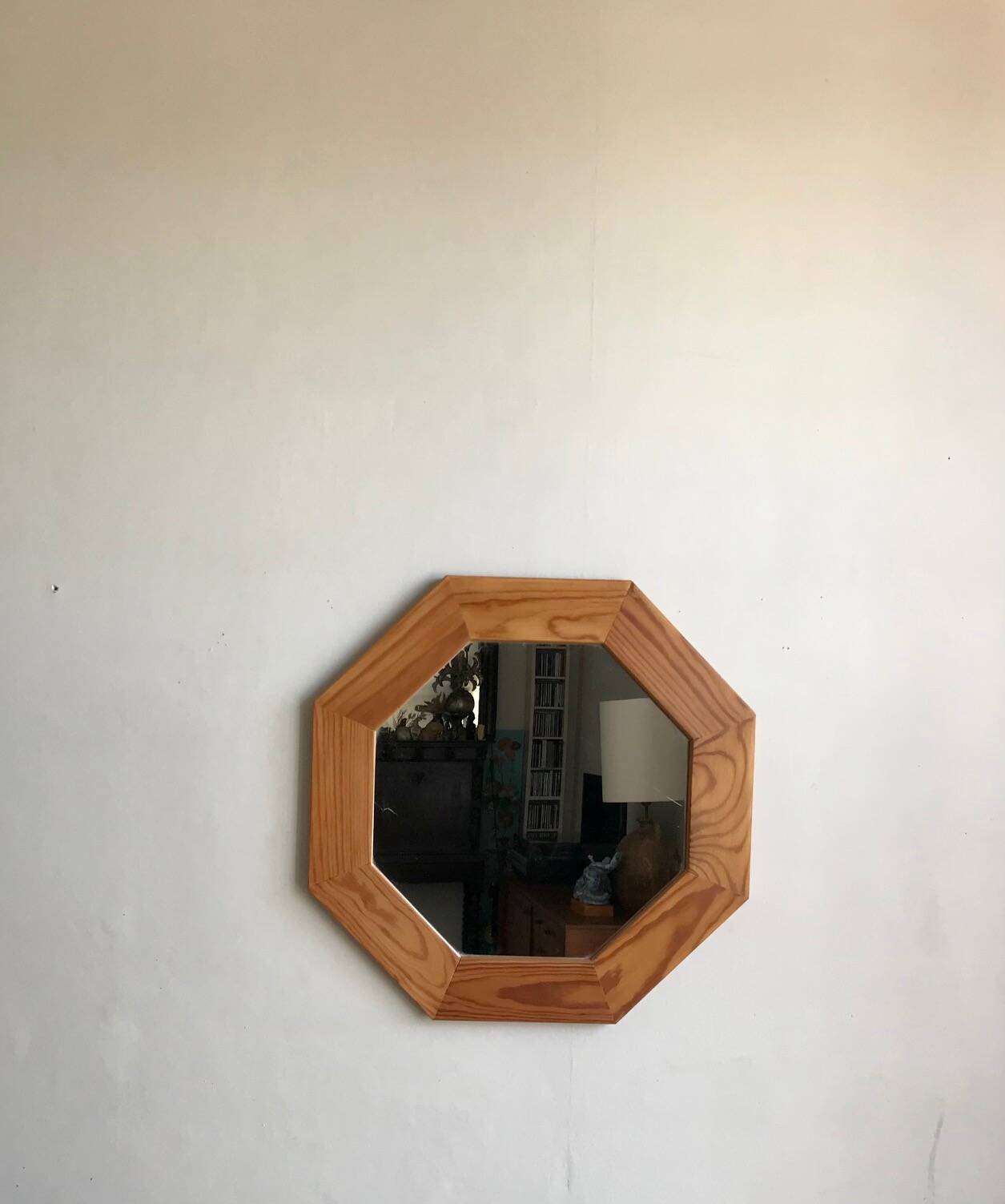 Miroir octogonal en pin, années 1980