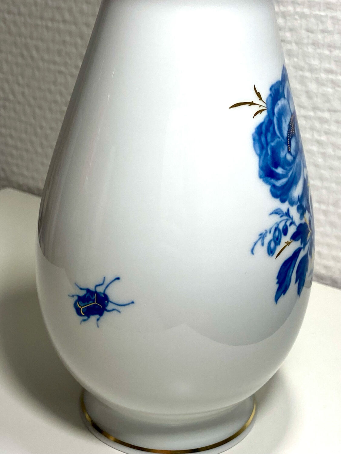 Meissan porcelain vase