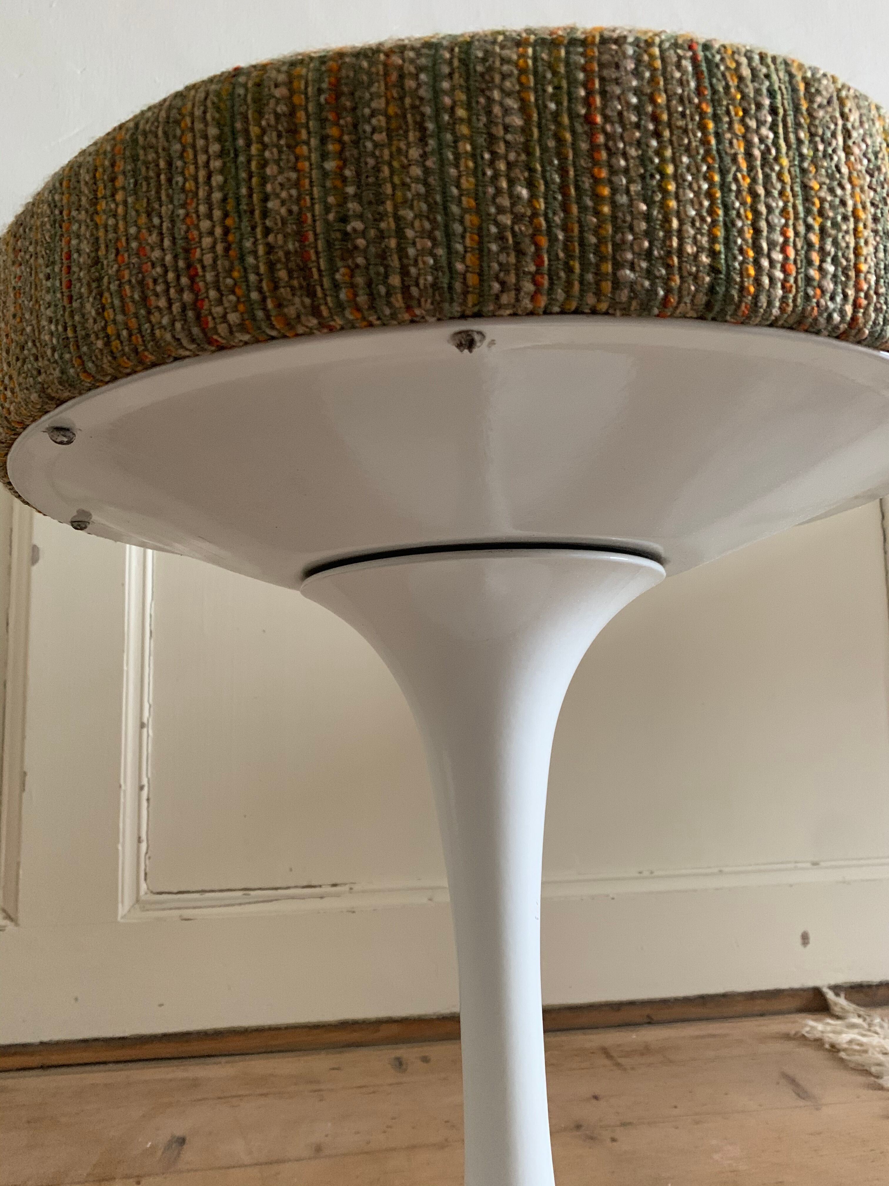 Tabouret pivotant par Eero Saarinen pour Knoll International 1970s