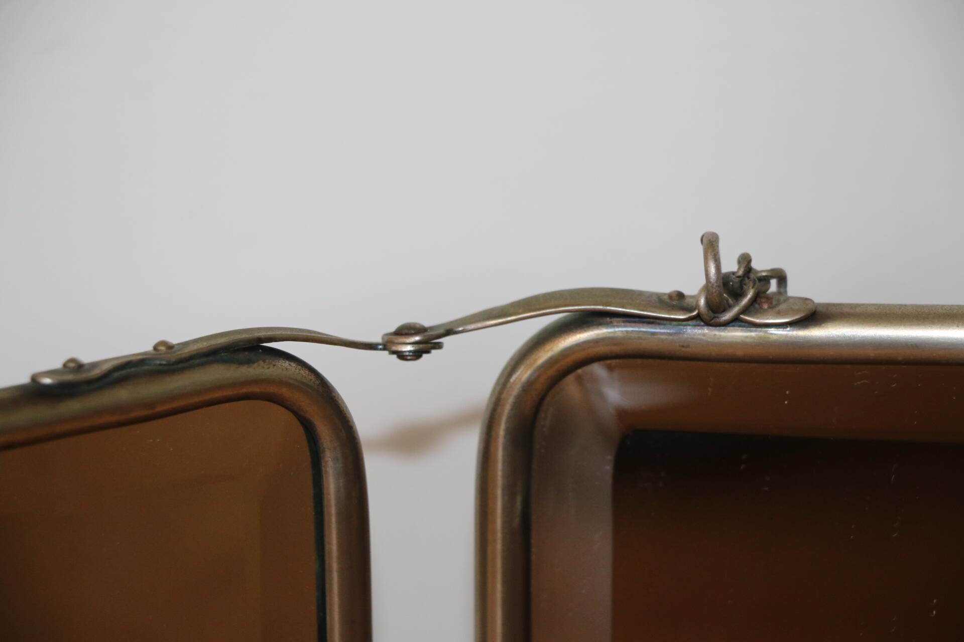 Bevelled triptych barber mirror (645*290mm)
