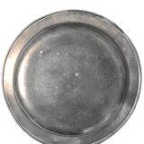 Dish with coat of arms, 18th century